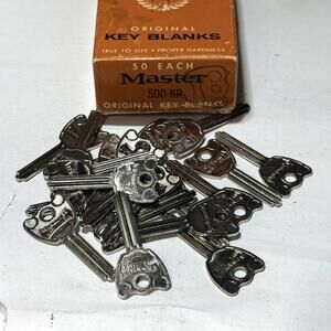 Vintage Master Lock 500-KR Key Blanks Lot of 20 Locksmith Supply w/ Box USA